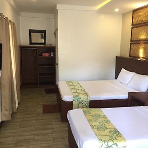 Double or Twin Room Sea View
